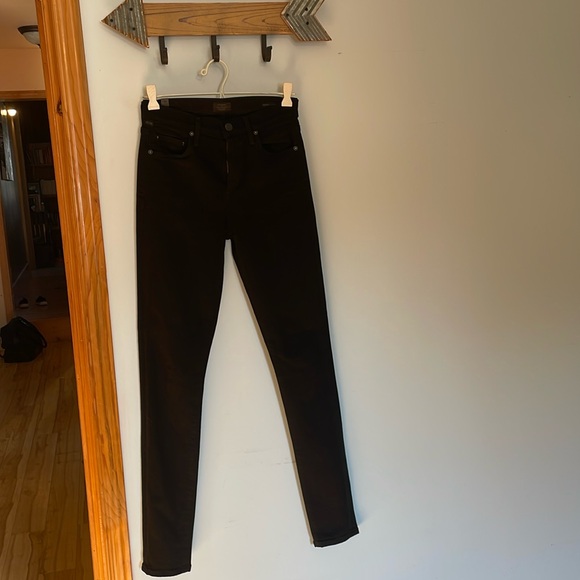 Like new Citizens of Humanity black jeans. Size 24. Rocket midrise skinny jean. - Picture 3 of 4